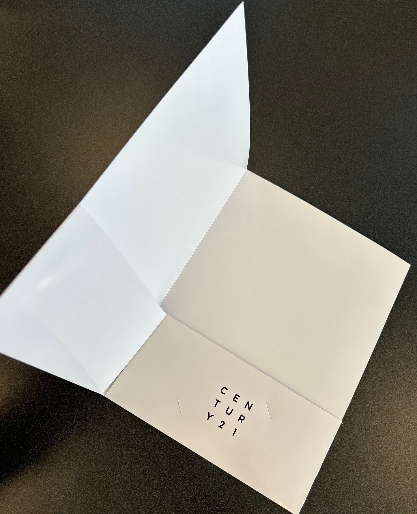 Century 21 Masters White Presentation Folder