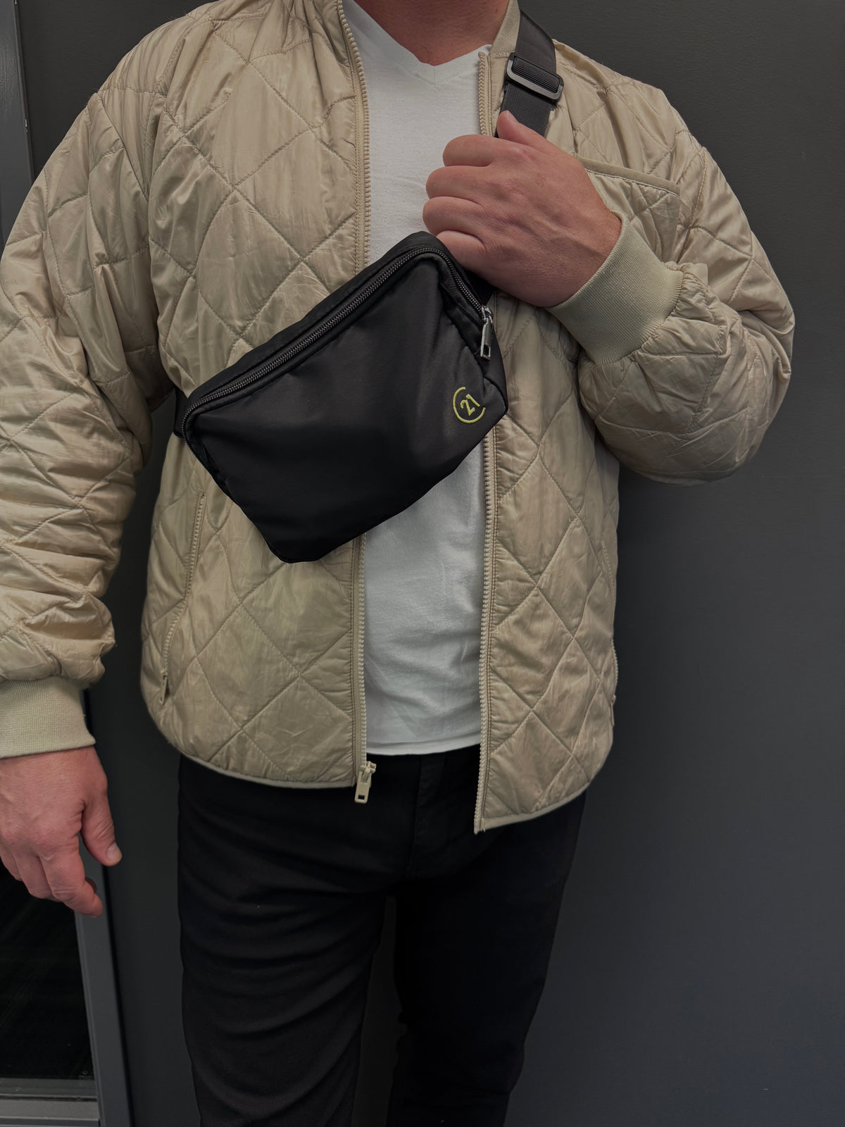 Century 21 Crossbody Bag (2L)