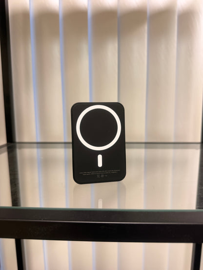 Century 21 MagSafe Portable Charger
